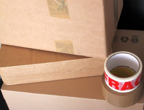 Cintas Adhesivas y precintos para el embalaje